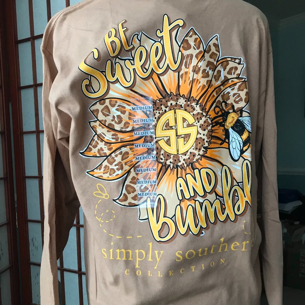 Simply Southern "Be Sweet and Bumble" Latte Size Med NEW with tag